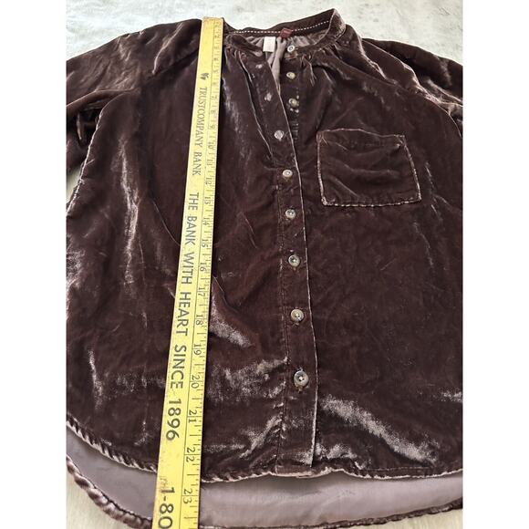 Anthropologie Pilcro Crushed Velvet Femme Buttondown Shirt Cocoa sz XXSP Brown - Picture 7 of 16